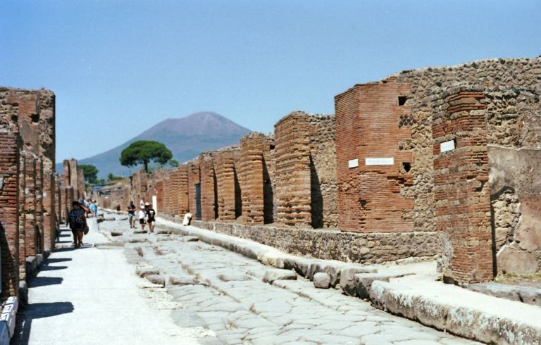 920838_260-pompeji.jpg