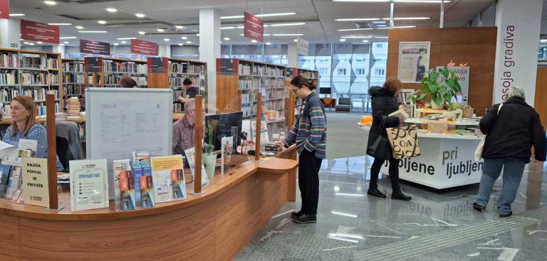 knjižnica-velenje-20241120_134740.jpg