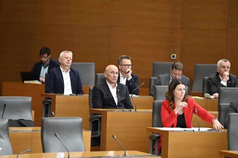 jansa poslanci Saso Radej.jpg