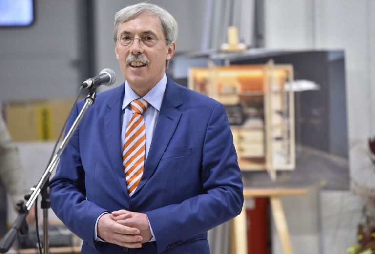 sibil svilan-bobo.jpg