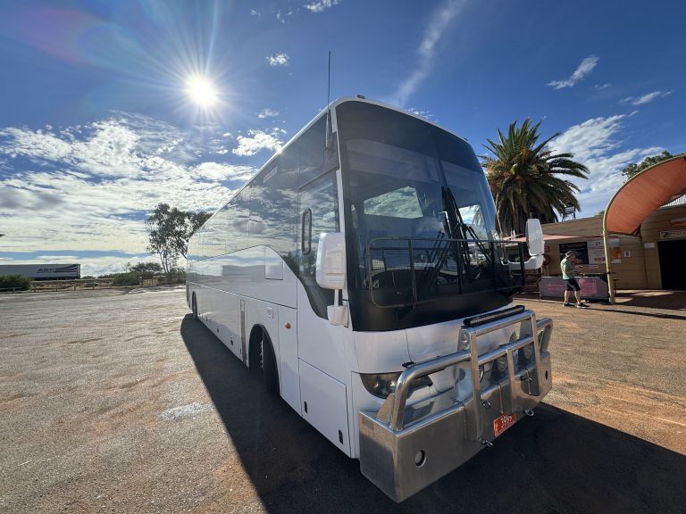 11 avtobus zunaj SS.JPG