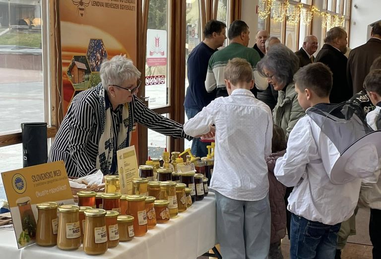 dan-cebelarskega-turizma, lendava