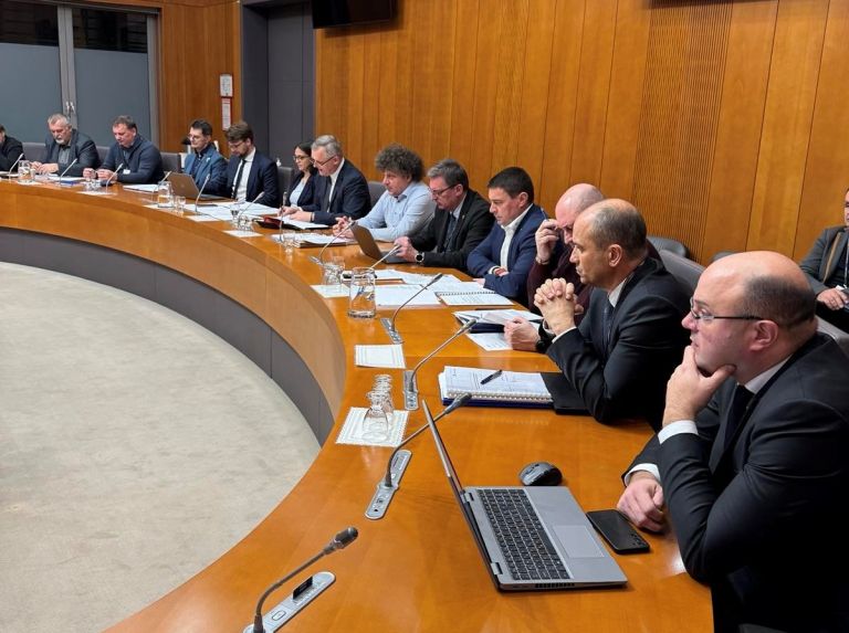 Odbor za infrastrukturo DZ - Dermol 2, dec 2024.jpg