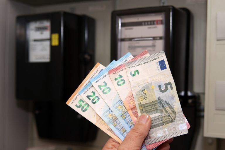 elektrika, števec, denar