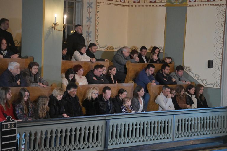 božja-služba, maša, polnočnica