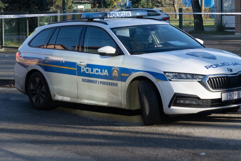 hrvaška policija, osnovna šola prečko