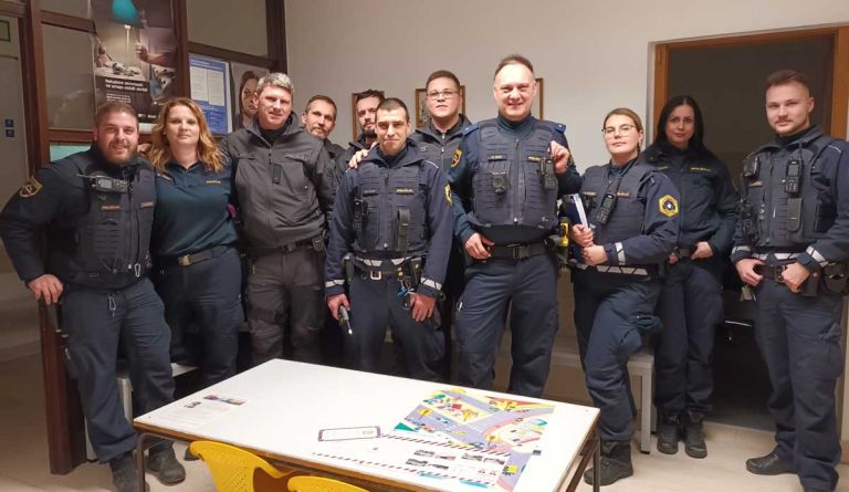policisti.jpg
