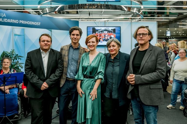 5 vrecko mesec Saso Svigelj.jpg