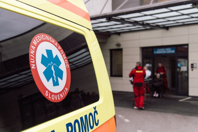 simbolična, reševalno-vozilo, reševalec, reševalci, prvi-posredovalci, rešilec