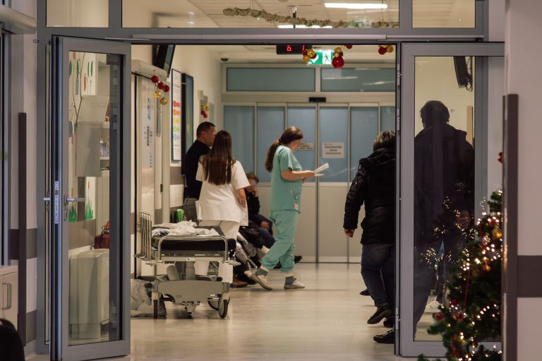 simbolična, zdravstvo, sbms, bolnišnica, bolnica, čakalnica, čakalne-vrste