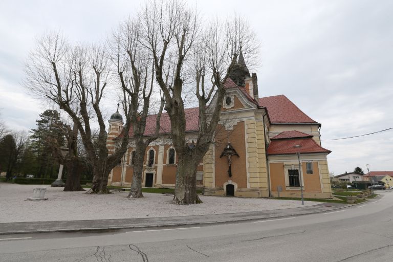 cerkev sv ladislava beltinci.jpg