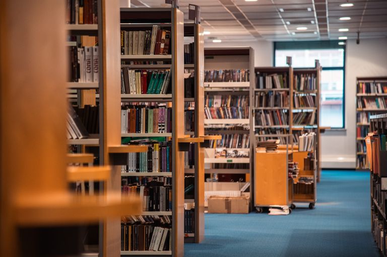 pokrajinska-knjižnica-murska-sobota, pišk, knjige, knjiga