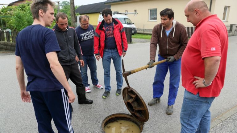 1526920476_cg_kanalizacija_spuhlja.jpg