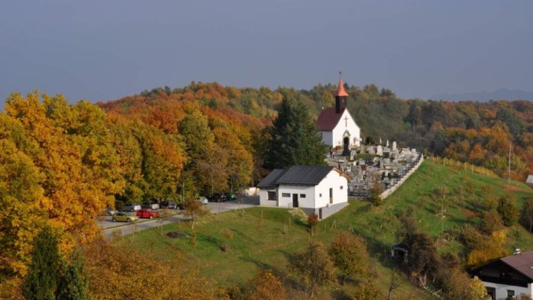 1633610365_dsc_6192_ptujska_gora_pokopalisce_cerkev_sv_lenarta_big.jpg
