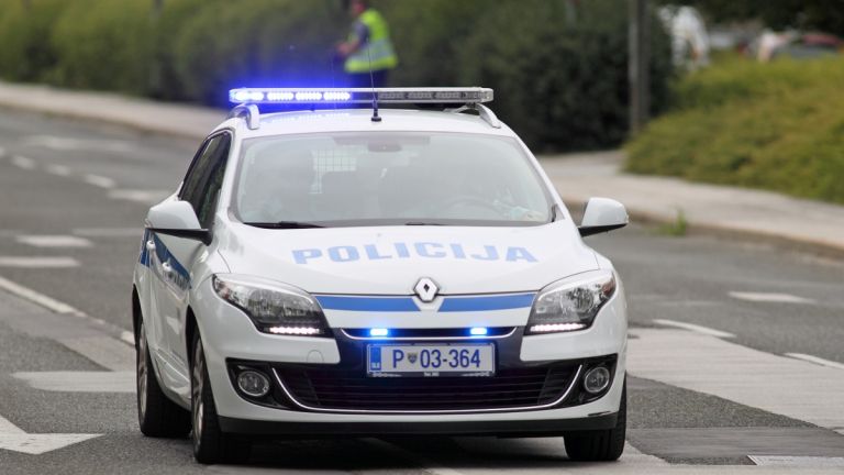 1464619286_cg_policijski_avto.jpg