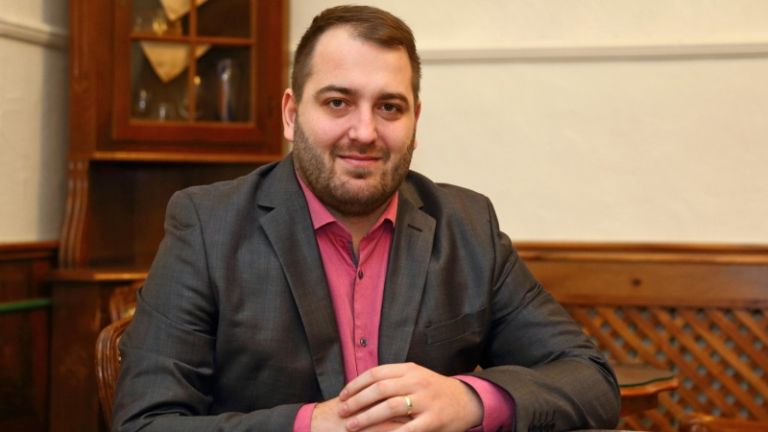 1612459607_cg_cus_andrej.jpg