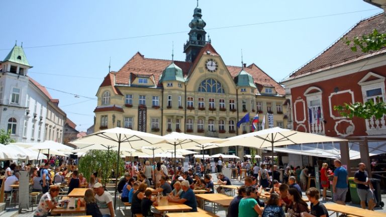 1627306301_cg_odprta_kuhna_3.jpg