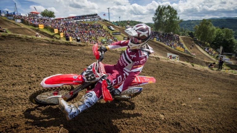 1512818206_motokros_mxgp_tim_gajser_hrc_06082017_02.jpg