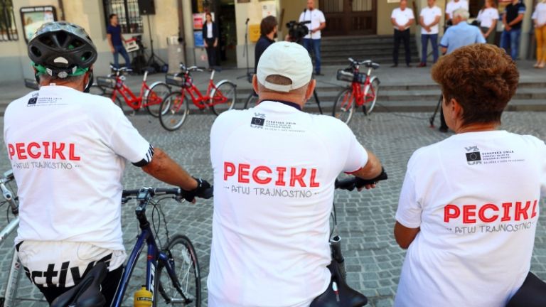 1607954186_cg_pecikl.jpg