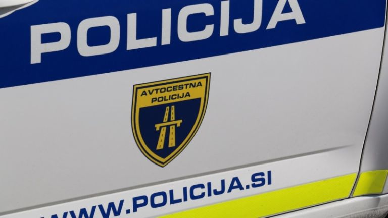 1647077523_avtocestna_policija.jpg