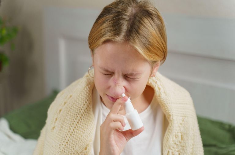 zamašen nos, pršilo za nos