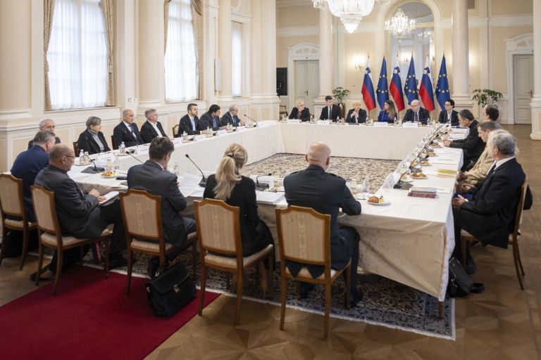 posvet 2411-f-Matjaž Klemenc-UPRS.jpg