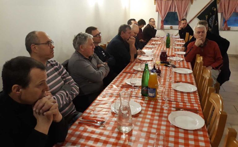 obcni-zbor-cebelarji.jpg