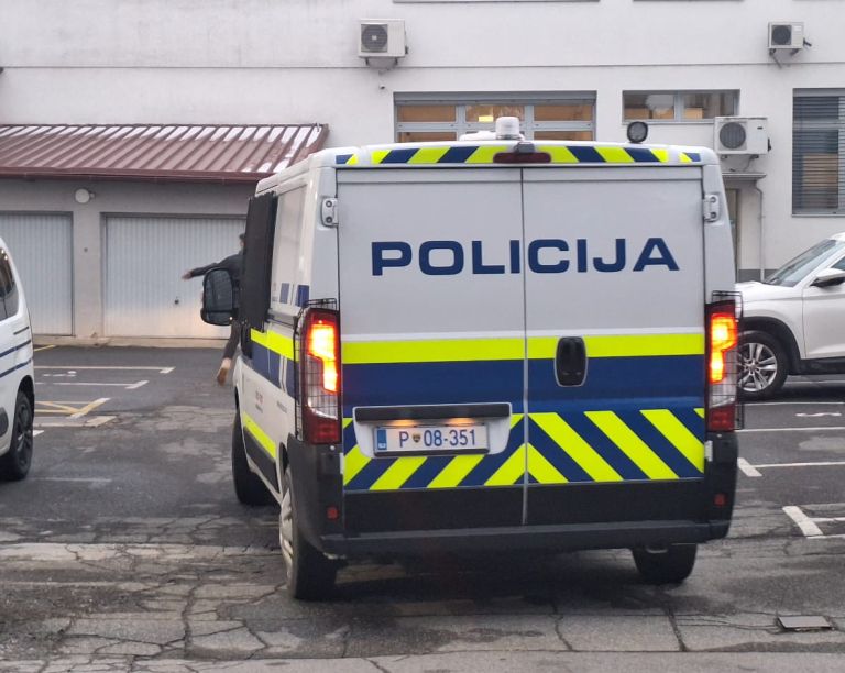pripor, vlomilci