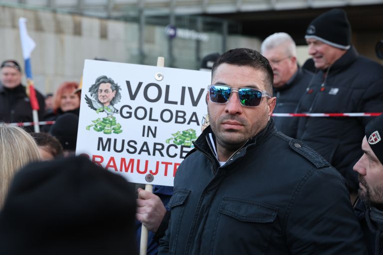 bodigard spredaj-pl.JPG