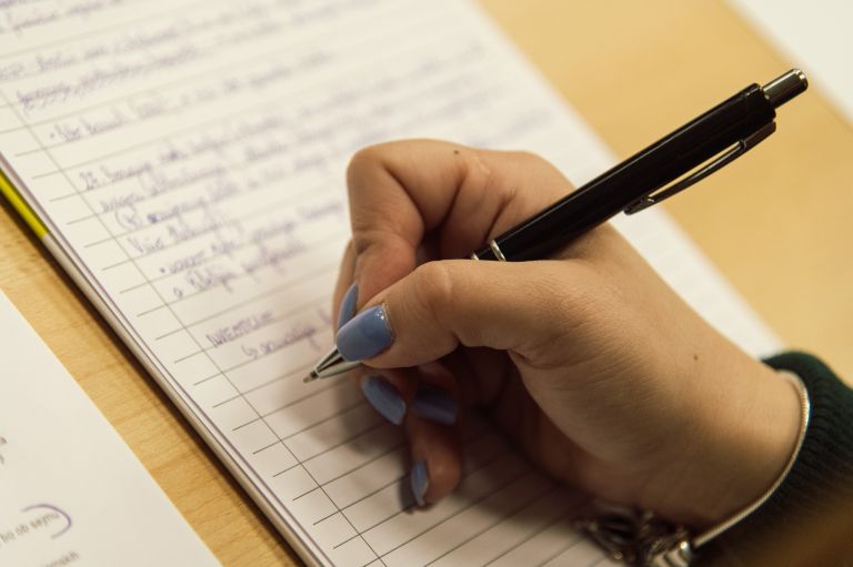 pisanje, pola, srednja šola, matura