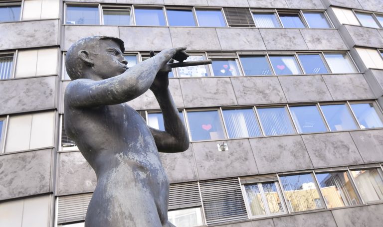 rtv slovenija deček s piščalko.jpg