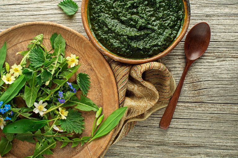 čemaž, koprive, pomladna zelenjava