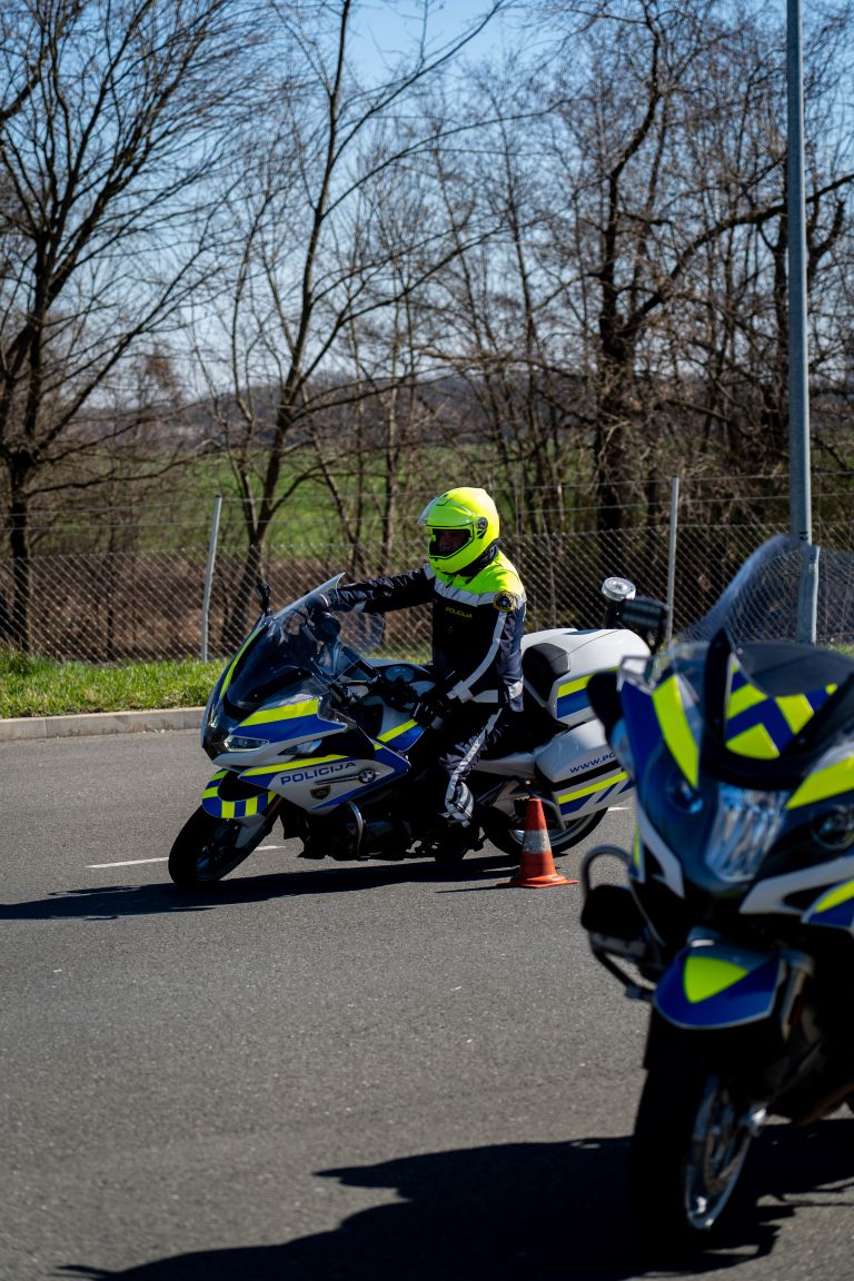 policija, pums, policisti-motoristi, motor