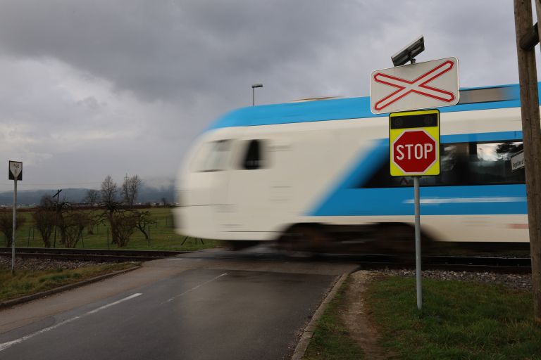 vlak, slovenske-zeleznice