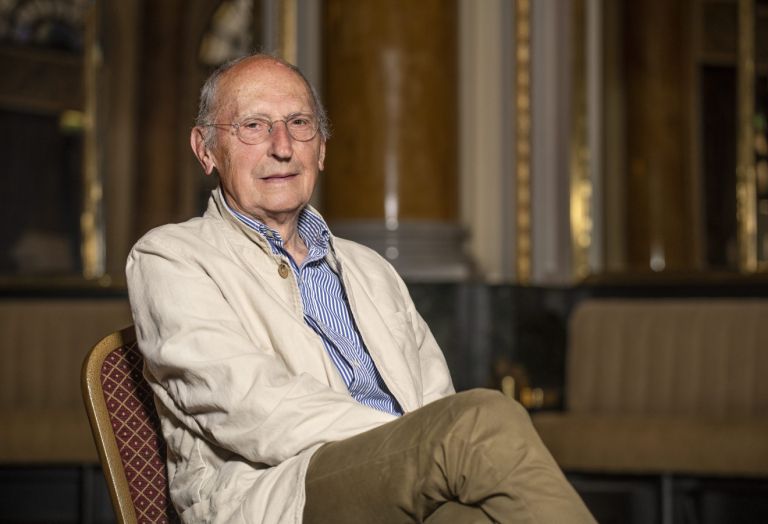oliver mlakar 1.jpg