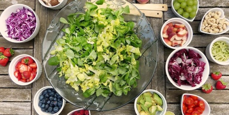 salad-2756467_1920_1115x560_acf_cropped.jpg