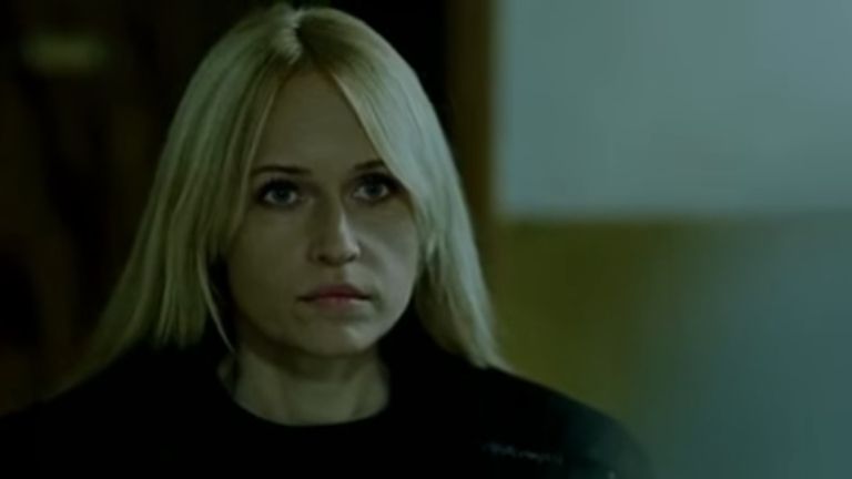Anica Dobra - Med njeno filmografijo so številne jugoslovanske kultne klasike, doma pa ima razstavlj