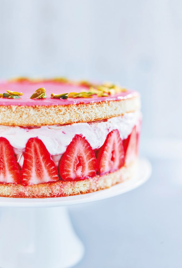 Hitra jagodna torta z bezgovim sirupom