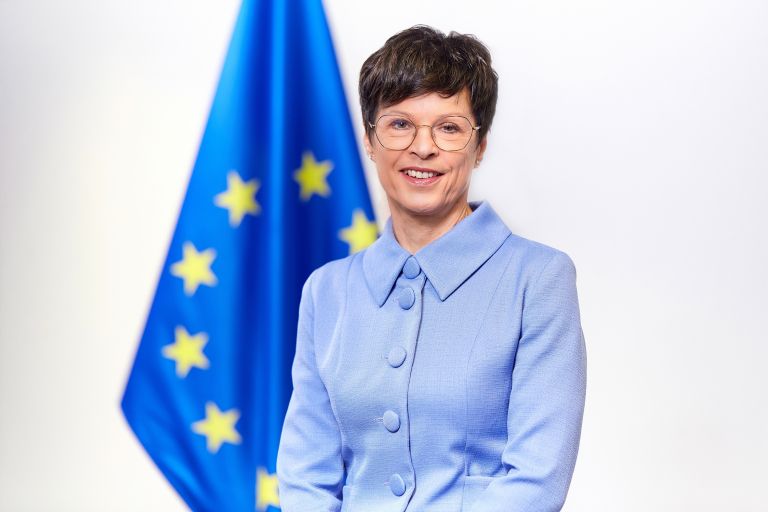 marta kos EU KOMISIJA.jpg