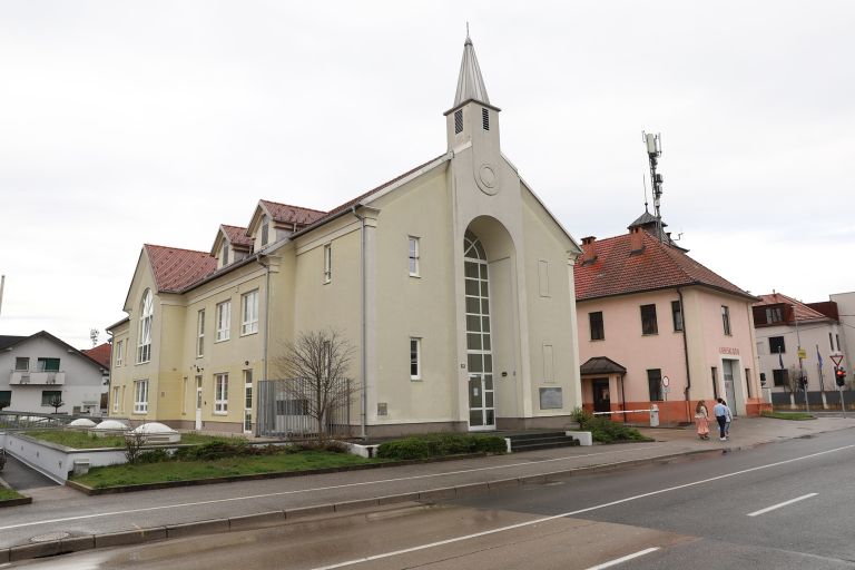 cerkev jezusa kristusa siska-pl.JPG