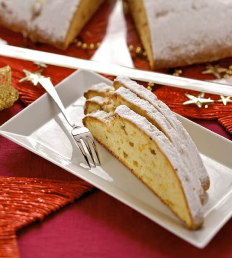 Praznicni-skutni-kolac_558x620_acf_cropped