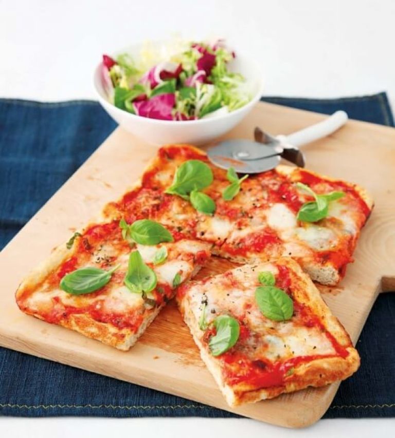 preprosta-pica-margerita_558x620_acf_cropped