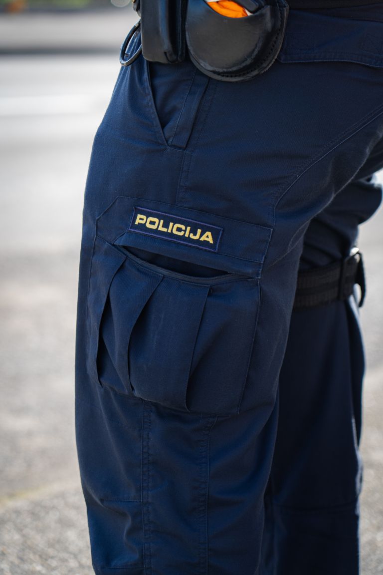 policija, pums