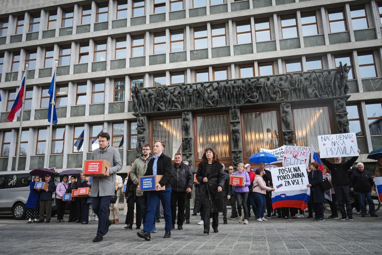 hoivik parlament Jure Klobcar.jpg