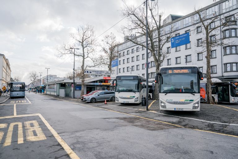 primestni promet, avtobus, LPP, postaja