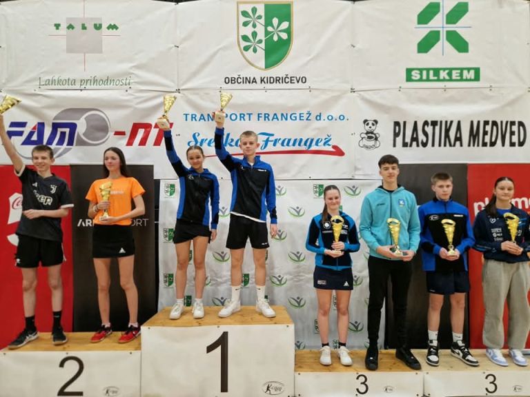 namizni_tenis_ia_Kundih_Aleks_Koren.jpg