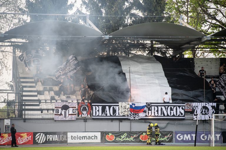 mura, maribor, gledalci, tribune