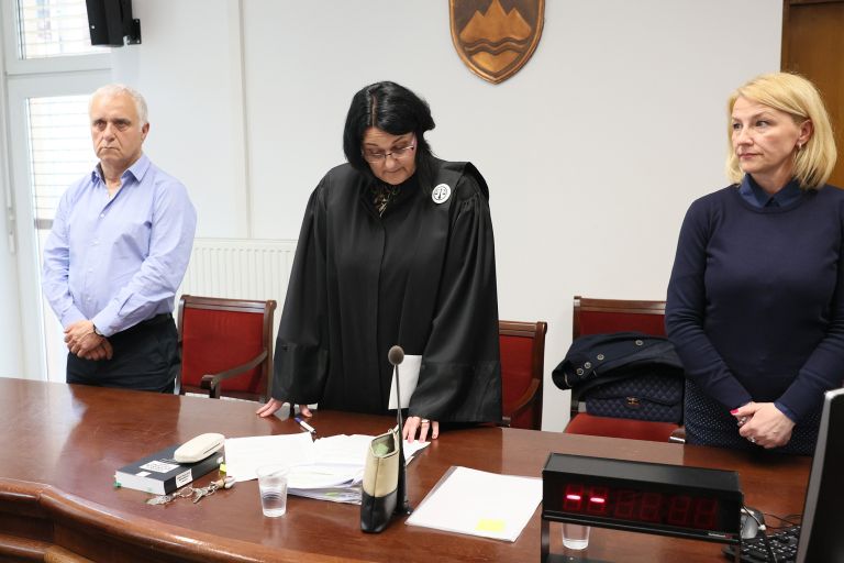 sodnica cvetka posilovic Andraz Purg.jpg