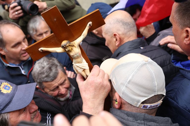 jansa kriz Primoz Lavre.jpg