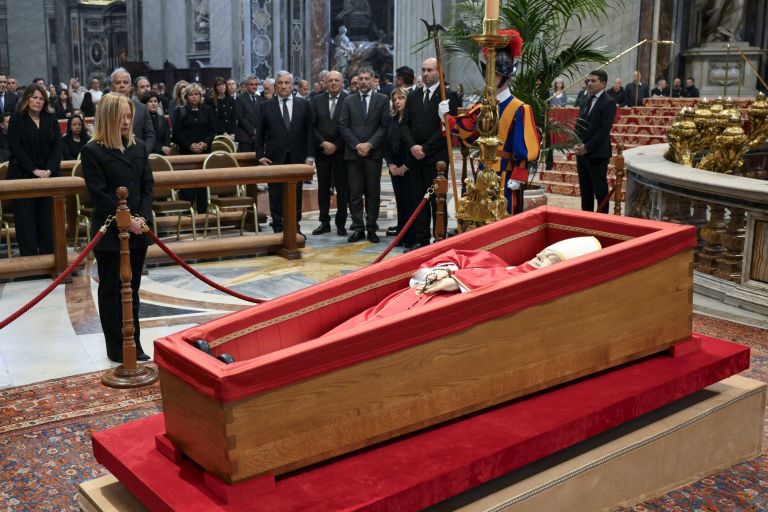 UV4-maeloni papez-profimedia-0991531809.jpg